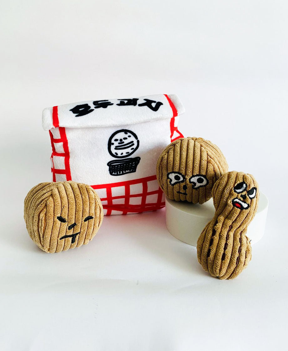 Interactive Peanut Set